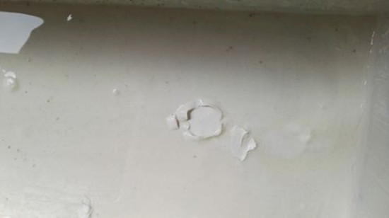 防水涂料的存储、施工常见通病及处理方法